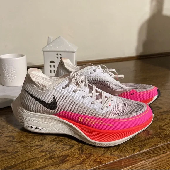 Women shoes/ Nike / ZoomX Vaporfly/ size 6.5 - Picture 2 of 3